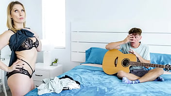 Nephew Stretches His Step-Aunt's Tight Asshole in a Family Fling