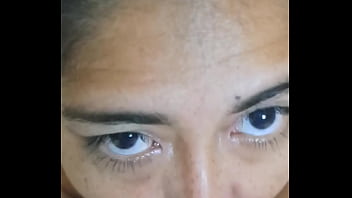 Como me gusta tragarmela a sentones.