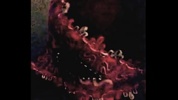 Mamãe Gostosa toda soltinha no Sofá