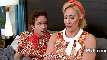 Desperate 80s Step Mom & Step Son Do It To Keep Their Show Going | iMylf