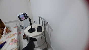 Vivi Guedez - Sucking the guy's big dick really well.