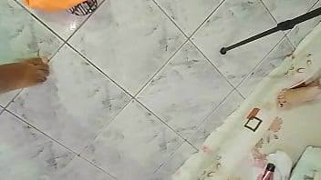 Rebolando numa pica dura