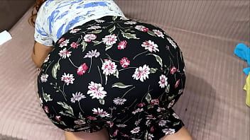 Mature MILF invited a man to her house and had anal sex