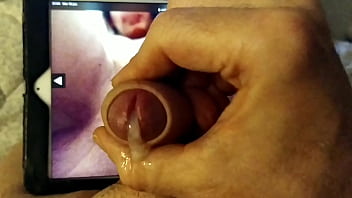 Enjoying and cumming watching Esposa Loirinha and friends