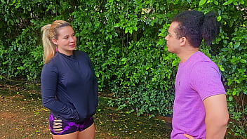 Extraño del running me folla en un parque