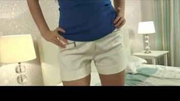 Anya from TheMilfaholic(dot)com dildoing on bed