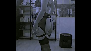 Petite milf sexy très salope