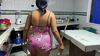 Follo con mi tio cuando no hay nadie en casa