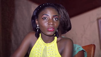 A fairly strange way of the reality TV star in full program with the sexy journalist with a big cock who discovers her tight ass on the set. In full on XVIDEOS RED