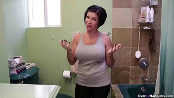 Over40-Busty milf POV hanjob