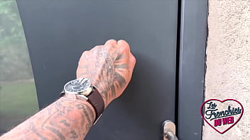 Gwen, fille sexy, bouffe de la bite et de la chatte