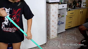 CHAMEI MINHA AMIGA PRA FAXINAR E ELA QUE LEVOU PAU DO MEU MARIDO!