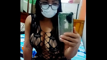 FELIZ 25 DE DICIEMBRE MALDITO MUJERIEGO!! ASI RECIBO ESTE HERMOSO DIA, ESTOY ESPERANDO QUE LLEGUEN LOS MACHOS A MI CASA PARA QUE ME DEJEN MI VAGINA BIEN HUMEDA Y FOLLADA, QUIERO QUE ME LLENEN DE SEMEN CALIENTE