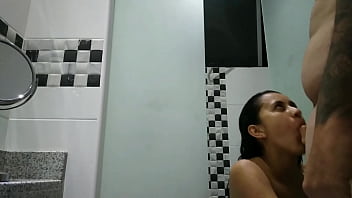 Chica gamer se folla a seguidor para cumplirle su fantasia