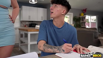 Shower 3Some With Stepmom