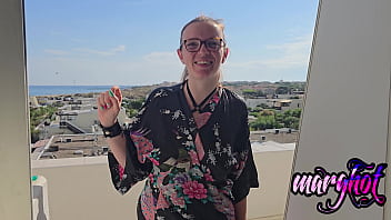 Mari cocu offre ça femme en gang bang au cap d'Agde Mon mari cocu ma préparé...